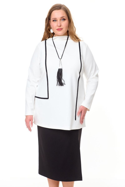 Свободный трикотажный джемпер с вышивкой и разрезами OVERYOU М127/1 бело-черный - фото 5