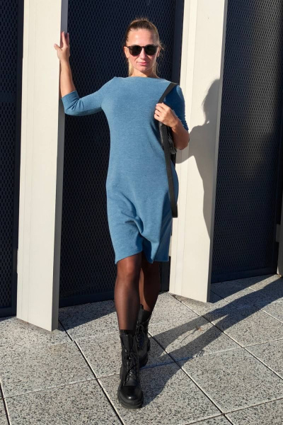 Демисезонное платье из трикотажа с ворсом и рукавом 3/4 S. Veles 63-171 голубой - фото 4