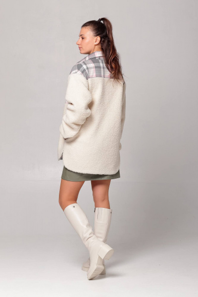 Модный оверсайз жакет из меха и клетчатки Соджи 590 серый - фото 5