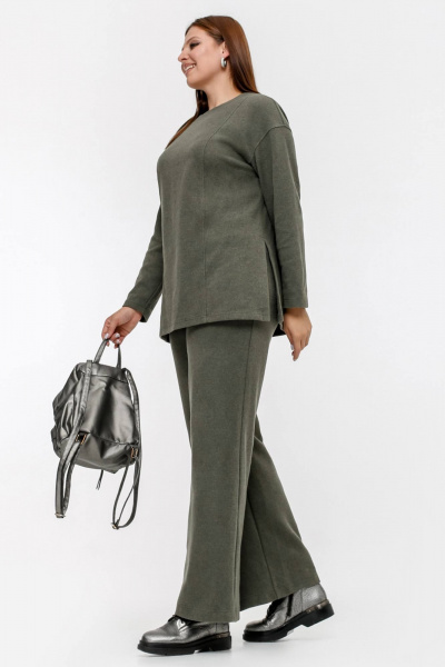 Джемпер с спущенной линией плеча и разрезами из трикотажа La rouge 3326 хаки - фото 3