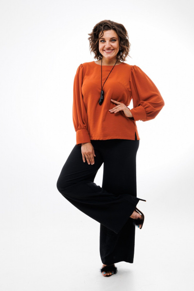 Демисезонная свободная блуза из текстиля с присборенными рукавами Anelli 730 терракот - фото 4