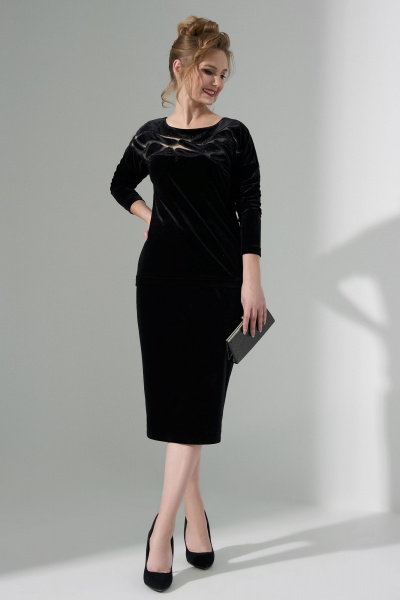 Костюм из бархата с юбкой-карандаш и аппликацией Euromoda 494 - фото 2