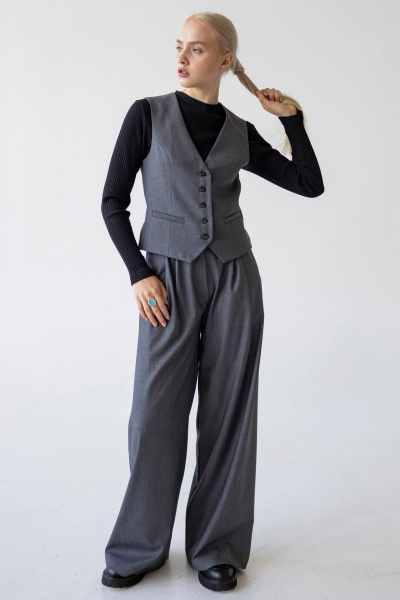 Летний классический жилет из костюмной ткани с V-образным вырезом ULLA 1G серый - фото 7