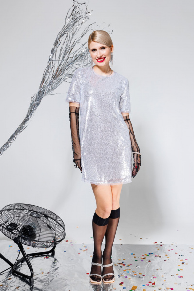 Платье в пайетки прямое коктейльное на спинке KOKOdea 8.40 серебро - фото 2