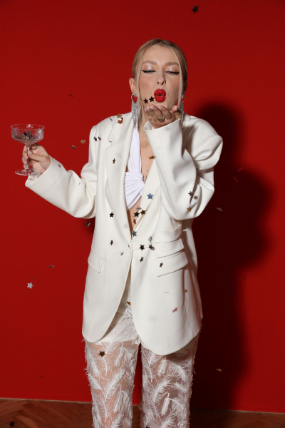 Белый жакет объёмного силуэта с прорезными карманами LM.Wear М43-1 - фото 5