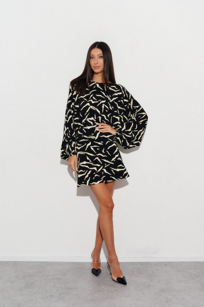 Демисезонное платье с контрастным принтом и рукавом-футболкой ANNETE A3430 - фото 1