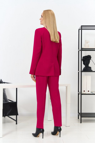 Бежевый деловой комплект с зауженными брюками и жакетом Azzara 918В - фото 2