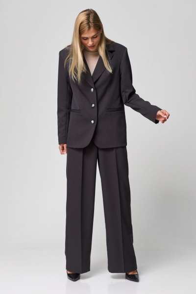 Классический комплект из жакета и брюк с защипами THE NAME 2264 графит - фото 2