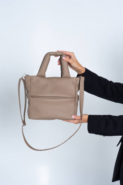 Лаконичная сумка-мешок из экокожи в бежевом цвете MT.Style Molly2 iris - фото 6