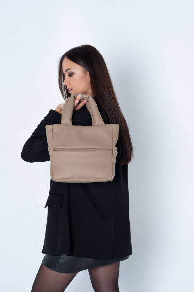 Лаконичная сумка-мешок из экокожи в бежевом цвете MT.Style Molly2 iris - фото 4