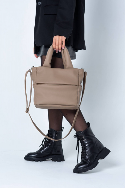 Лаконичная сумка-мешок из экокожи в бежевом цвете MT.Style Molly2 iris - фото 2