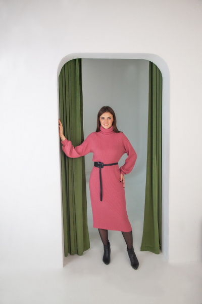 Розовое платье с ремнем и разрезом i3i Fashion 103/10 брусника - фото 2