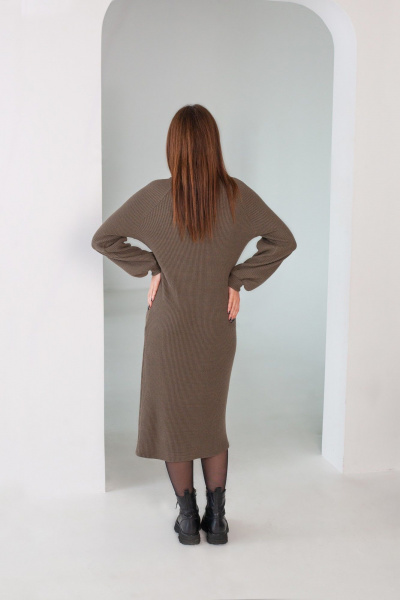 Зеленое платье с ремнем и разрезом i3i Fashion 103/9 хаки - фото 5