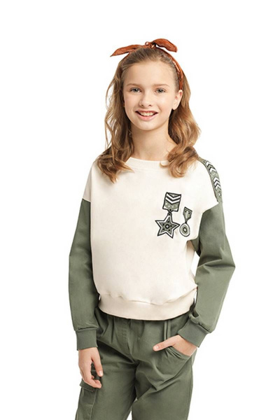 Джемпер с вышивкой и принтами в стиле армийской капсулы Bell Bimbo 200085 молоко - фото 1