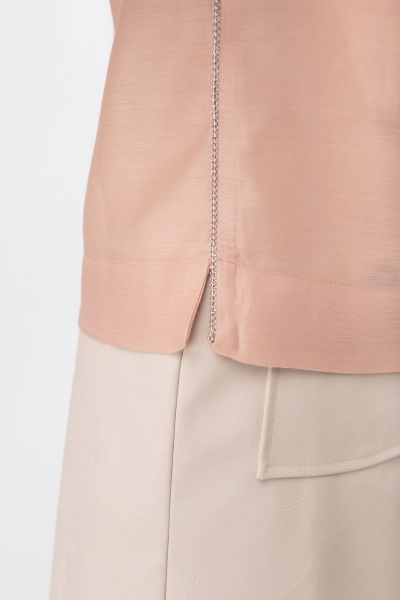 Очаровательная блуза из тончайшего полотна с драпировками Anelli 807 пудра - фото 20
