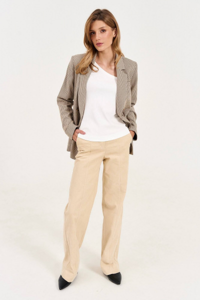 Бежевые прямые брюки на шлевках LeNata 11343 бежевый - фото 5