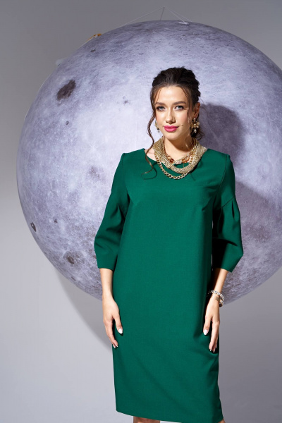 Демисезонное платье с нагрудными вытачками и карманами Твой имидж 1647 изумруд - фото 2
