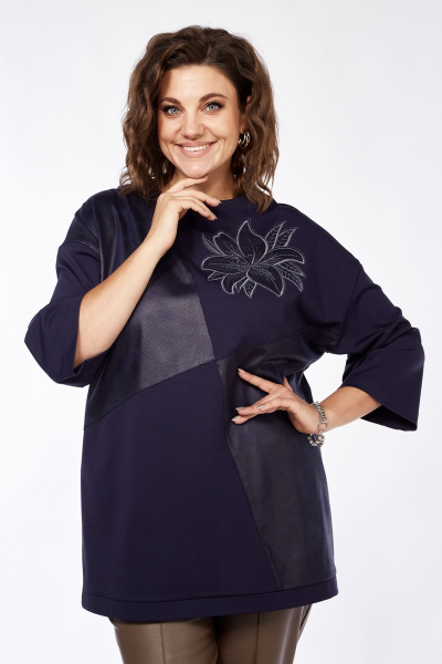 Свободный джемпер из трикотажа с эко-кожей и асимметричным дизайном Jurimex 3035 синий - фото 4