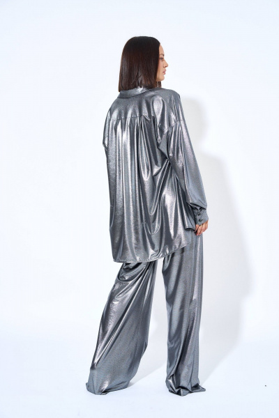 Блуза прямого силуэта из трикотажа с фигурным низом AG Green G483/3 серебряный - фото 2