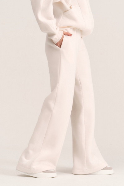 Широкие спортивные брюки из футера с подрезами и карманами MG Wear 4106 кокосовый_крем - фото 4