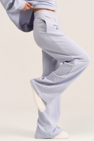 Брюки прямого кроя из трикотажа с карманами и подрезами MG Wear 4102 исландский_голубой - фото 11