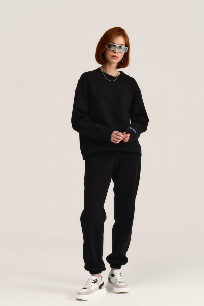 Світшот свободного крою з мінімалістичною печаткою MG Wear 2102 черный - фото 13