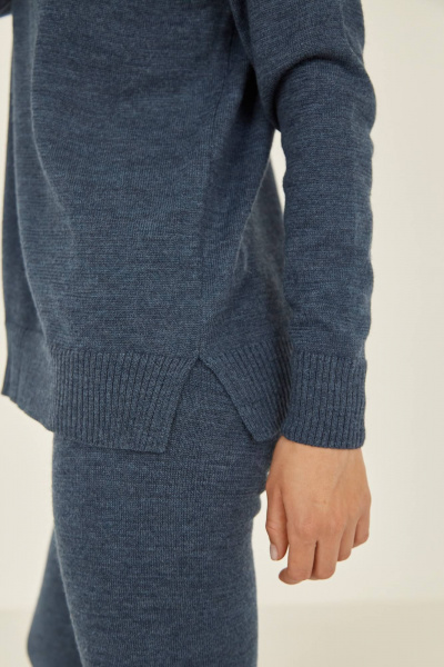 Демисезонный синий костюм-двойка из вязаного трикотажа Romgil 919ШТЗ индиго - фото 6