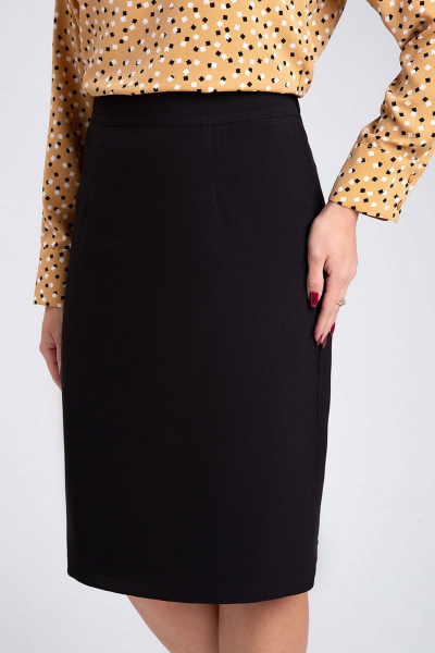Классическая юбка-карандаш из костюмного полотна IVARI 509 черный - фото 4