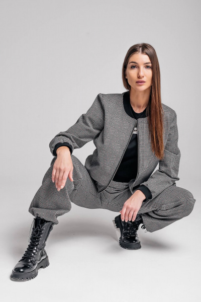 Женский бомбер на подкладке из трикотажного жаккардового полотна Legend Style G-002 черно-белый - фото 8