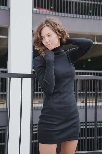 Платье с высоким воротом и удлиненным рукавом из кашкорсе Zen Wear WDR4.KS2.BLK - фото 2