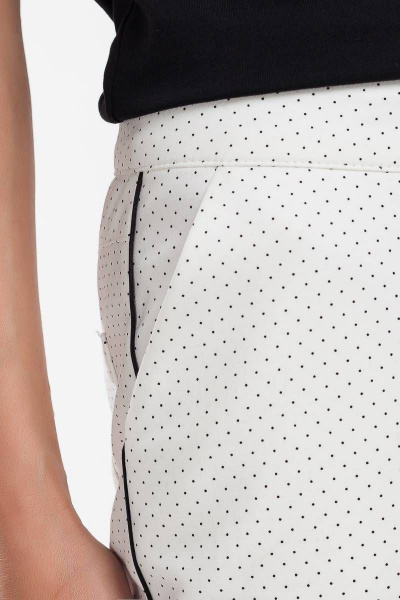 Белые укороченные брюки с кантами для офиса Femme & Devur 9478 1.32F(170) - фото 6