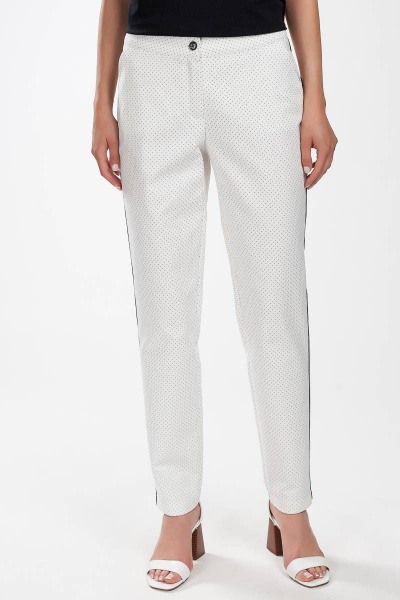 Белые укороченные брюки с кантами для офиса Femme & Devur 9478 1.32F(170) - фото 2