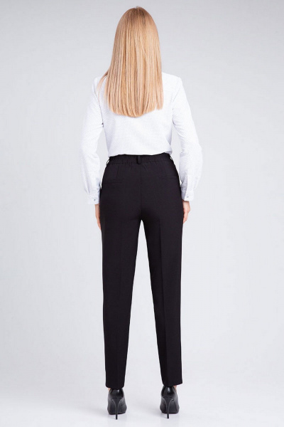 Деловой костюм-двойка из костюмного текстиля с зауженными брюками IVARI 20403/1 черный - фото 8
