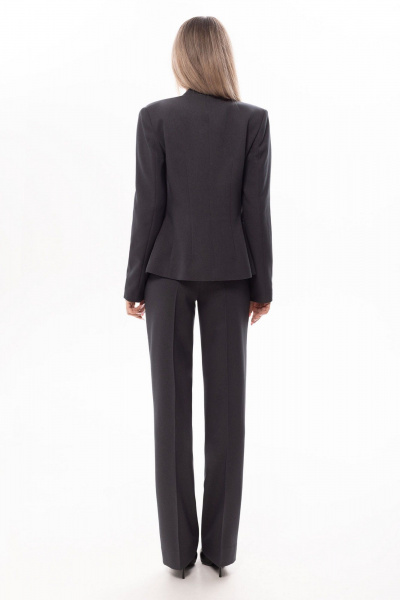 Деловой текстильный костюм: жакет и брюки с рельефами Golden Valley 6172-1 графит - фото 4