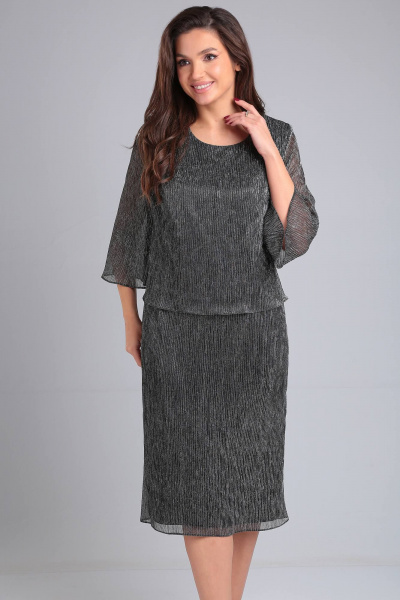 Платье на трикотажной подкладке с ярким декором и разрезом LeNata 16365 темное-серебро - фото 3