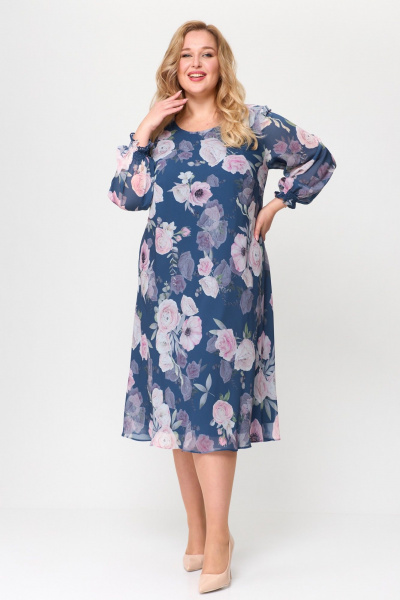 Круглогодичное воздушное платье из шифона с сборками и свободным кроем Элль-стиль 2258 джинс/принт_цветы - фото 4