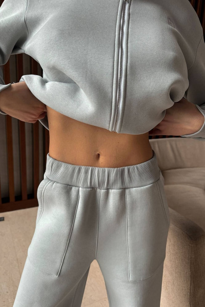 Комфортный костюм из трикотажа с кулисой и фиксаторами GO F3055/29-01.170-176 - фото 5