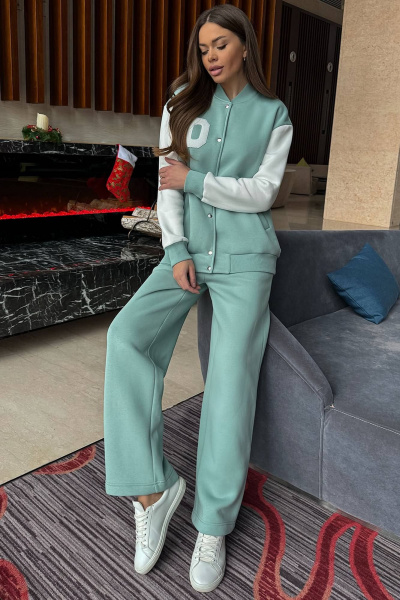 Спортивный женский костюм бомбер и прямые брюки из трикотажа GO F3045/26-688.164-170 - фото 8