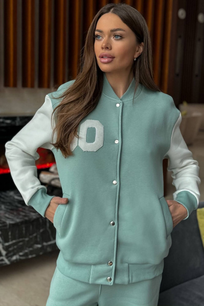 Спортивный женский костюм бомбер и прямые брюки из трикотажа GO F3045/26-688.164-170 - фото 4