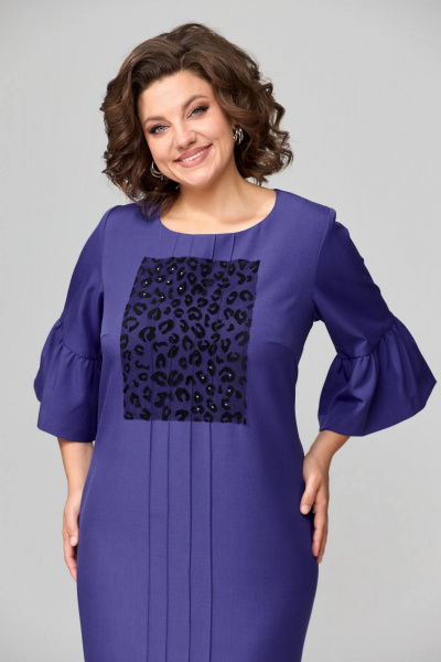 Платье фиолетовое полуприлегающего силуэта с воланом Надин-Н 2127 - фото 3