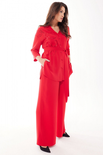 Костюм палаццо из текстиля с вышивкой и рельефами Mislana С1043 красный - фото 6