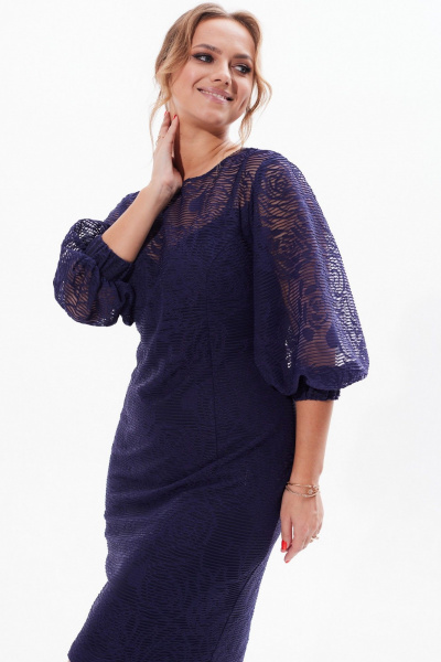Нарядное платье из кружев и трикотажа с разрезом Condra 2412 синий - фото 8