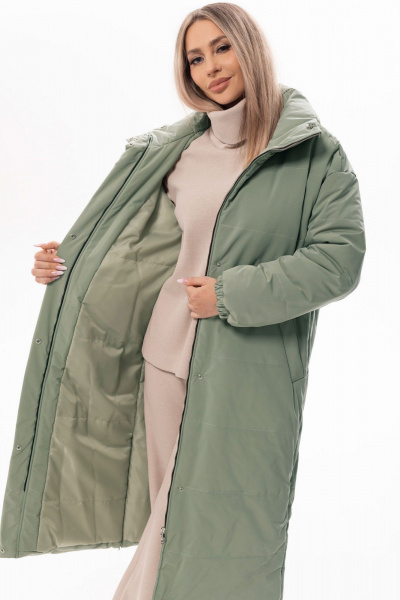 Пальто прямое демисезонное утепленное на каждый день Golden Valley 7138 зеленый - фото 3