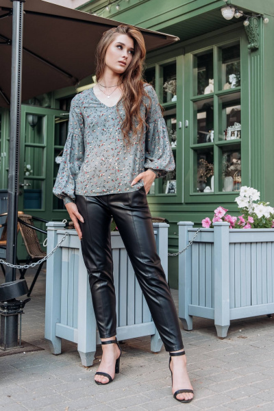 Мягкая вискозная блуза с воротом В-образным GlasiO 13018- - фото 3