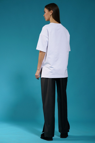 Белый удлиненный трикотажный джемпер с разрезами Kivviwear 4147.06 - фото 10