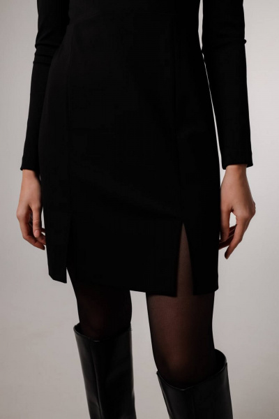 Короткое платье из плотного трикотажа с декоративными стразами PUR PUR 11-252 - фото 7