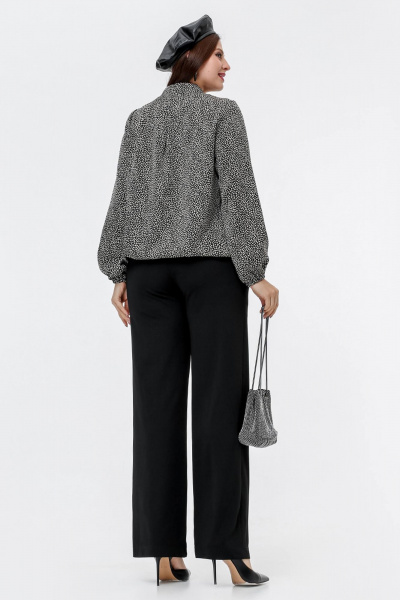 Блуза с кокетками и складками в рубчик для дневного образа La rouge 6268 черно-бежевый-набивной - фото 4