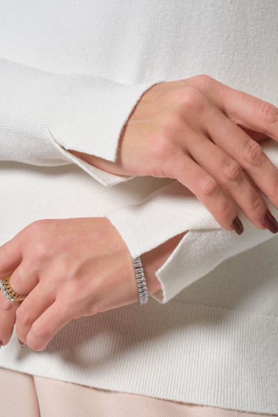 Белый трикотажный джемпер с длинными рукавами и стойкой Панда 164540w молочный - фото 4