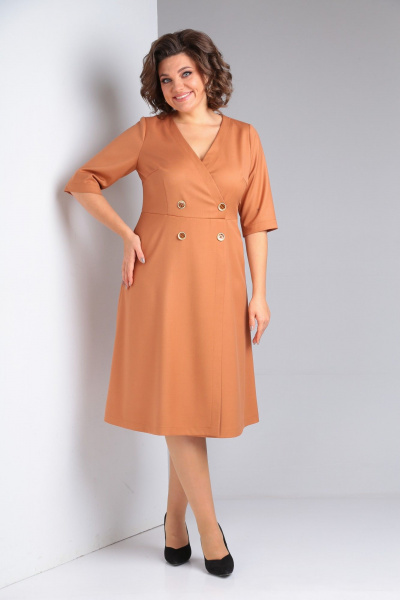 Оранжевое платье с талиевыми вытачками и запахом Takka Plus 23-204 - фото 6