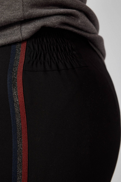 Юбка зауженная из смесовой ткани с кокеткой и тесьмой Anna Majewska А032 - фото 2